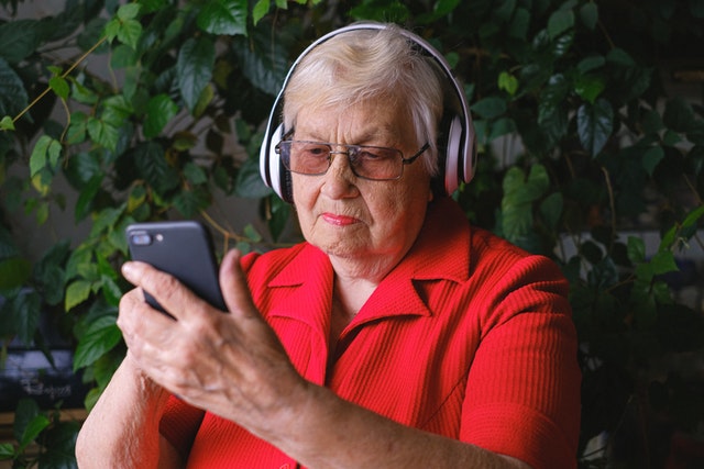 Livres audios pour seniors malvoyants.